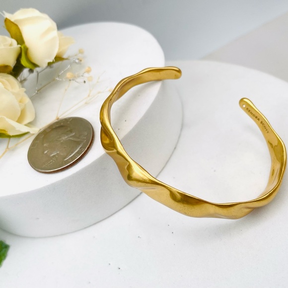 Kendra Scott Holland Cuff Bracelet In Vintage Gold - Picture 7 of 11